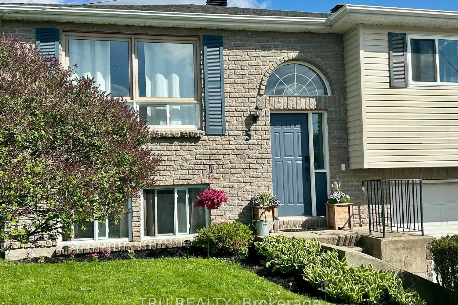 Additional image 2 of 5 Brookview Crescent