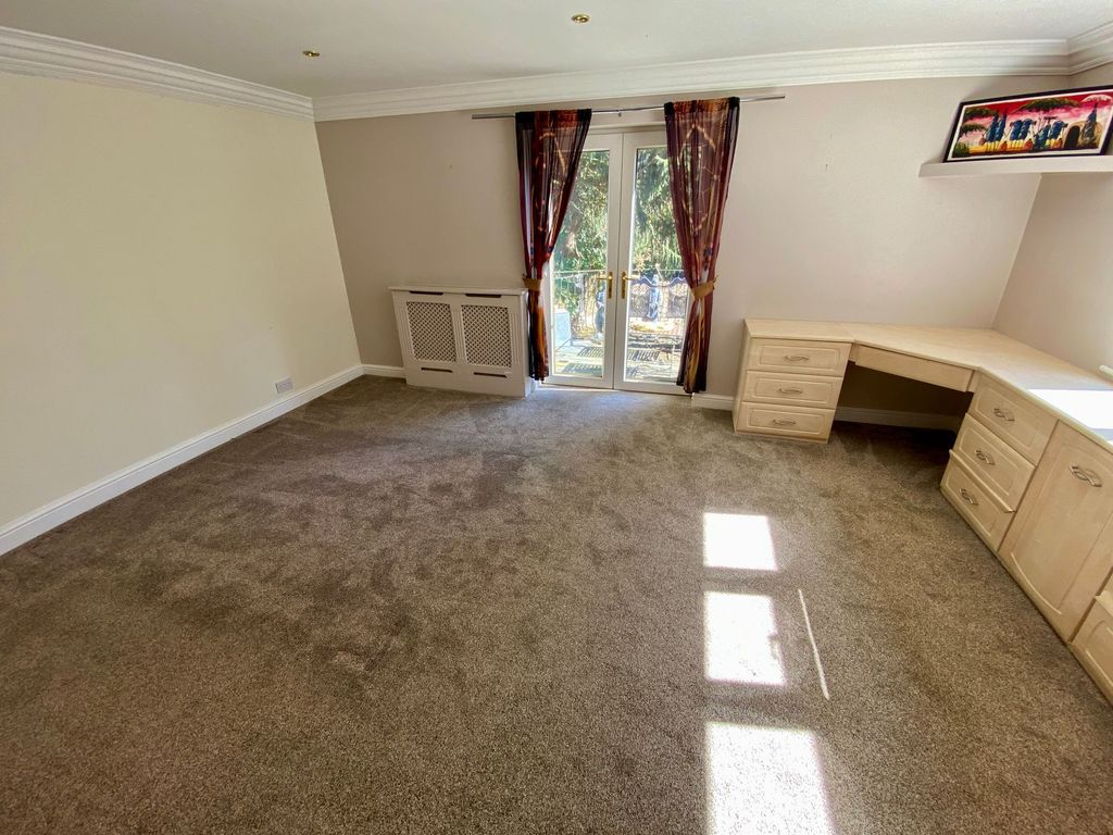 Additional image 15 of 6 bed detached house for saleManthorpe Road, Grantham NG31
