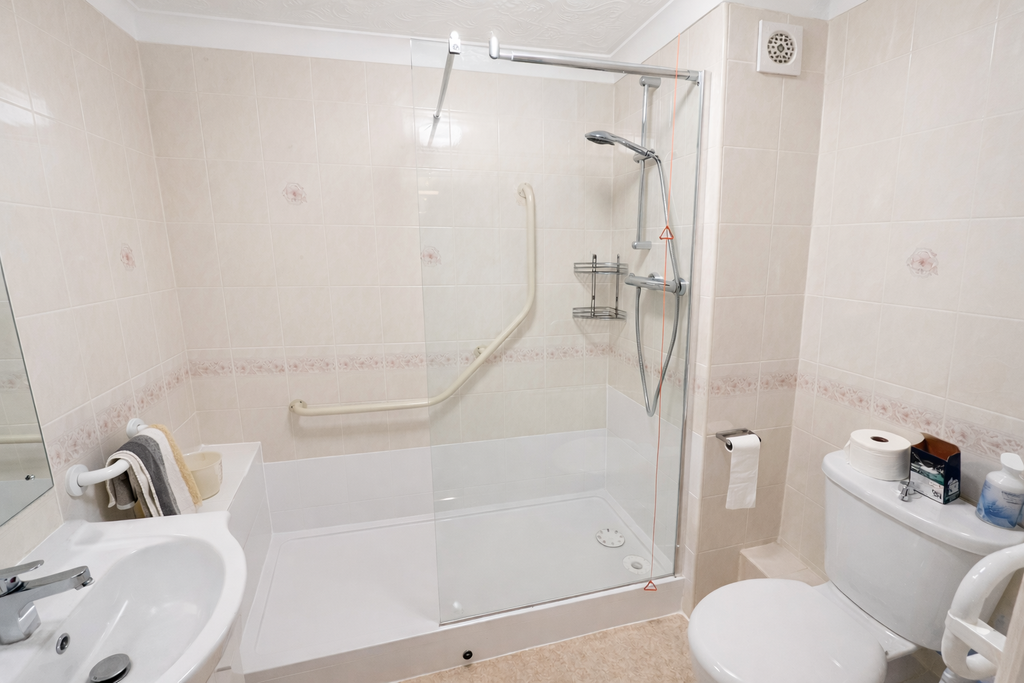Additional image 10 of 1 bed flat for salePark Road, Frome, Somerset BA11