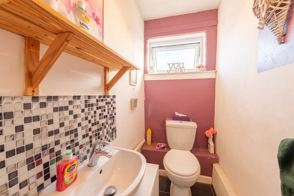 Additional image 14 of 4 bed terraced house for saleDundas Street, Grangemouth FK3