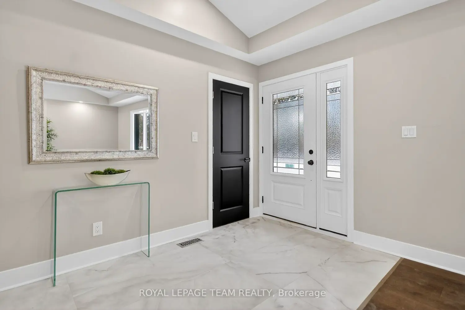 6636 Marina Drive photo 2