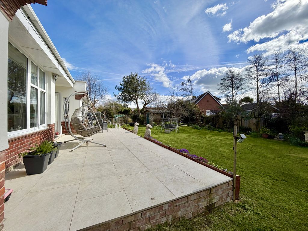 Additional image 21 of 3 bed bungalow for saleMadeira Lane, Freshwater PO40