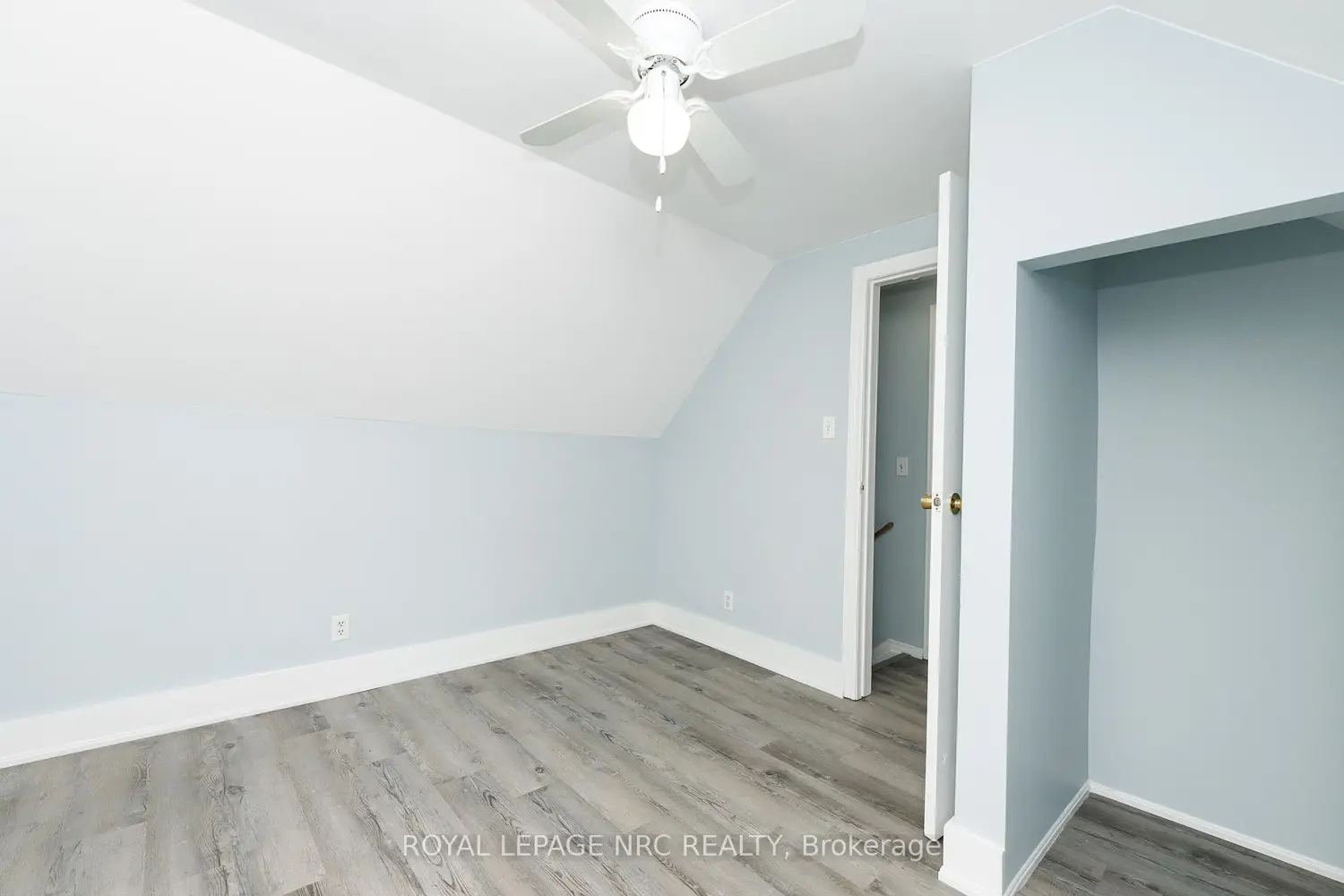 Additional image 15 of 4676 Mcdougall Crescent