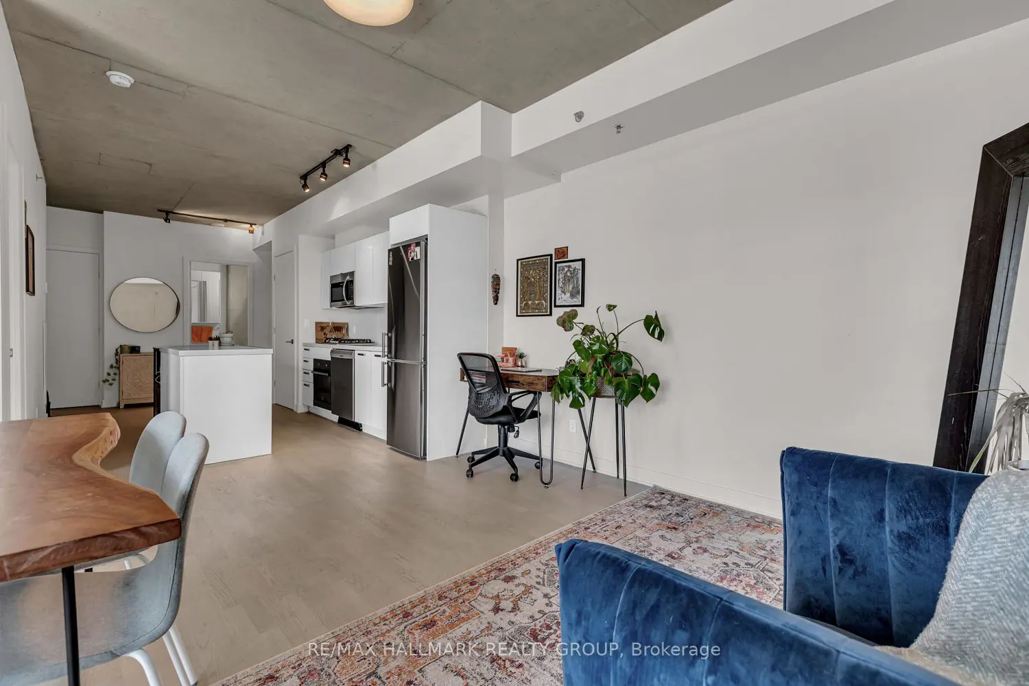 Additional image 9 of 203 Catherine Street 311