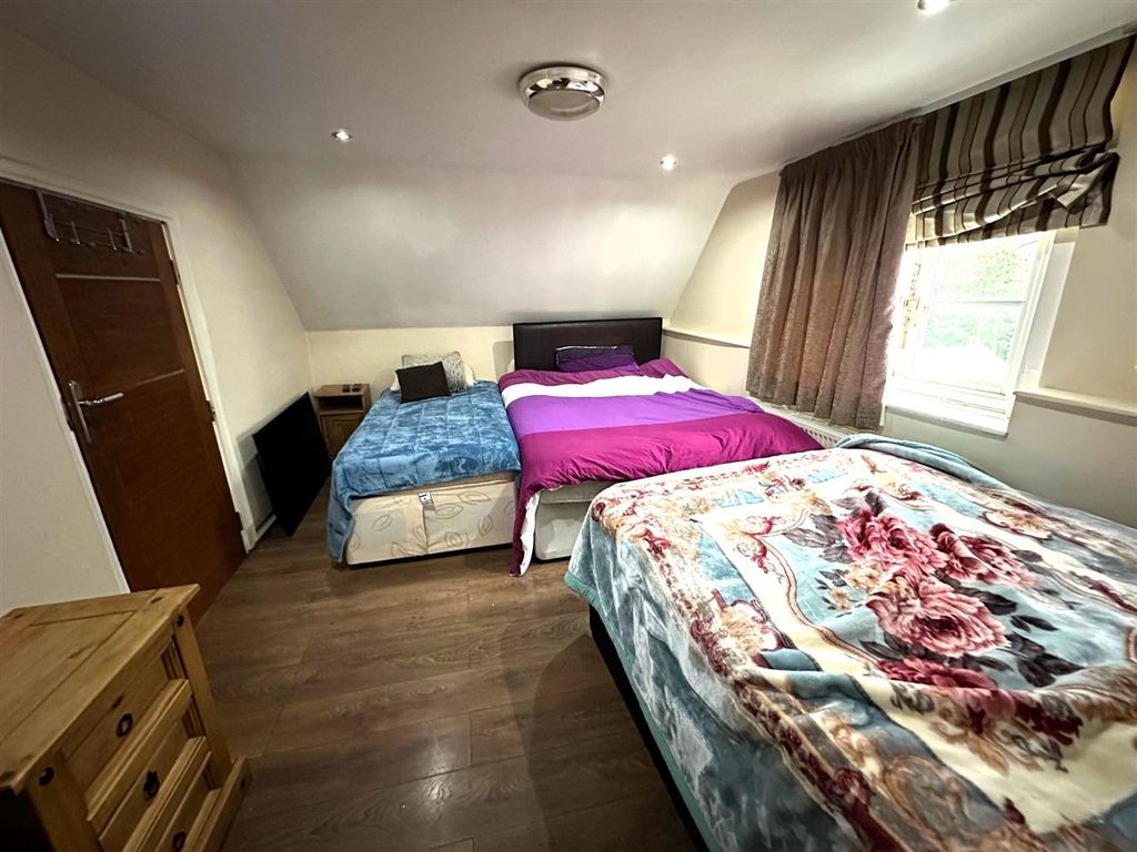Additional image 18 of 7 bed detached house for saleStaines Road, Bedfont TW14