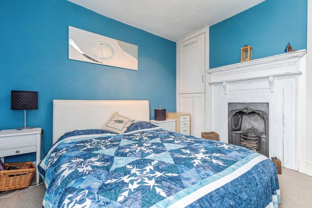 4 bed terraced house for saleMansion Row, Gillingham, Kent ME7