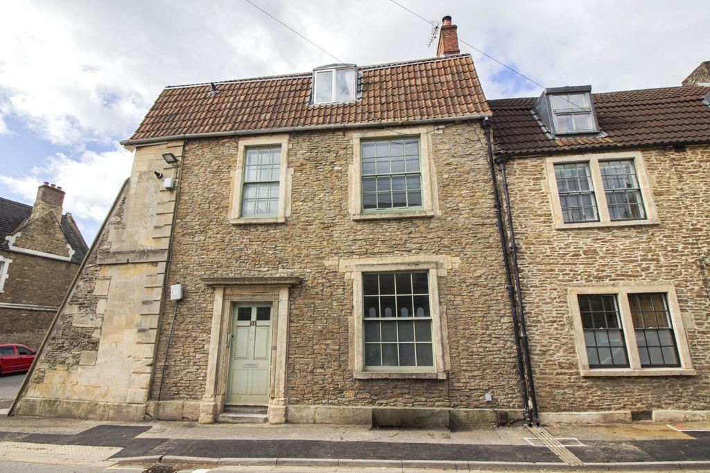 2 bed flat for saleKeyford, Frome BA11