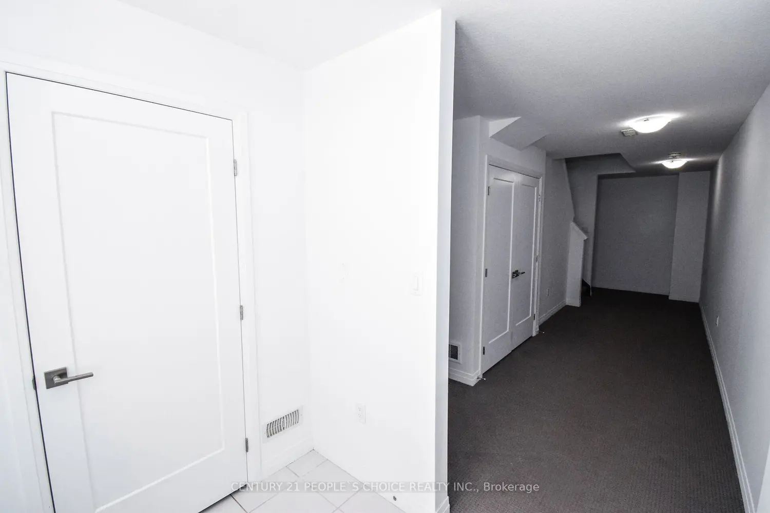 15 Hoffman Lane