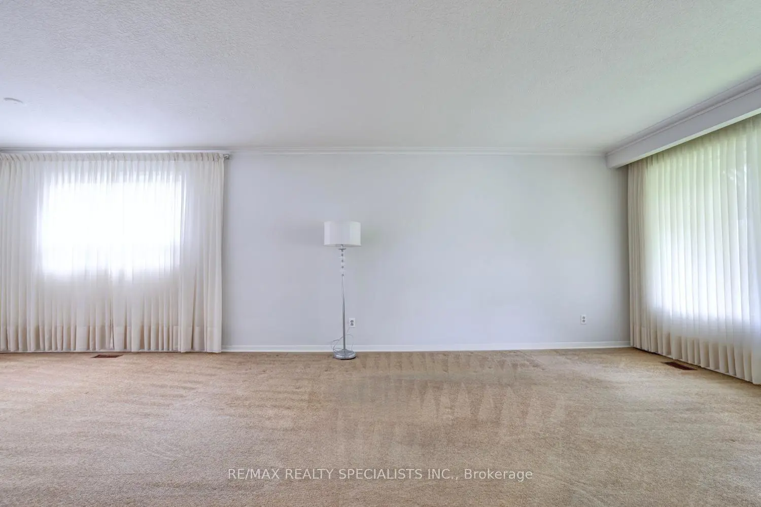 2055 Family Crescent photo 3