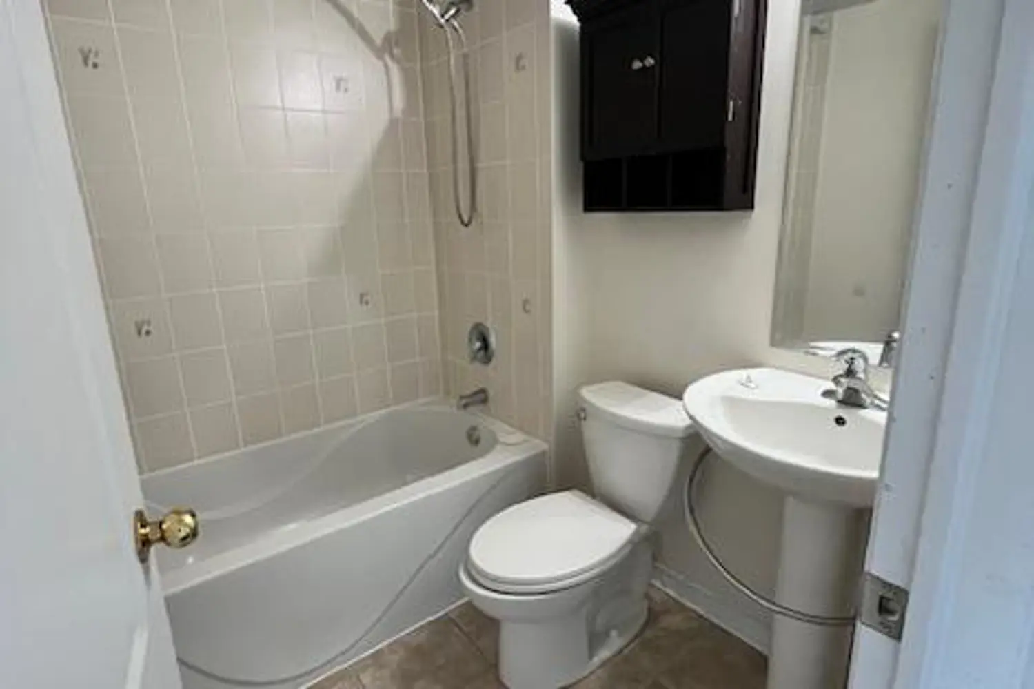 Additional image 13 of 647 C Warden Avenue 11