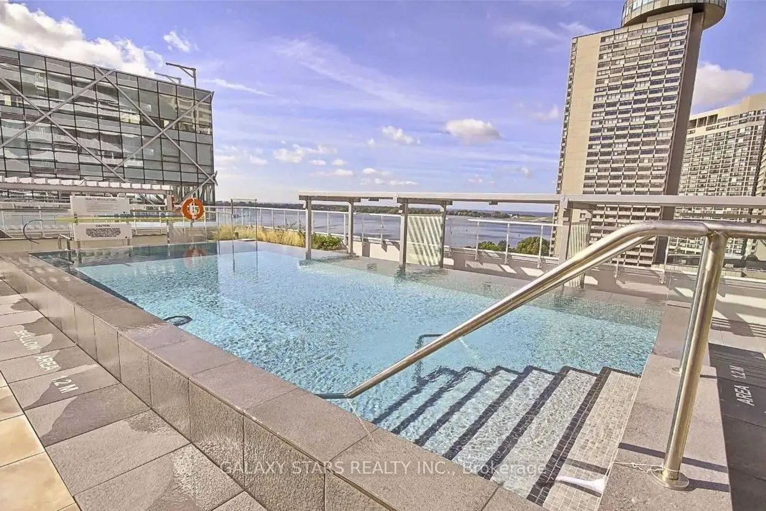 Additional image 16 of 15 Queens Quay 309
