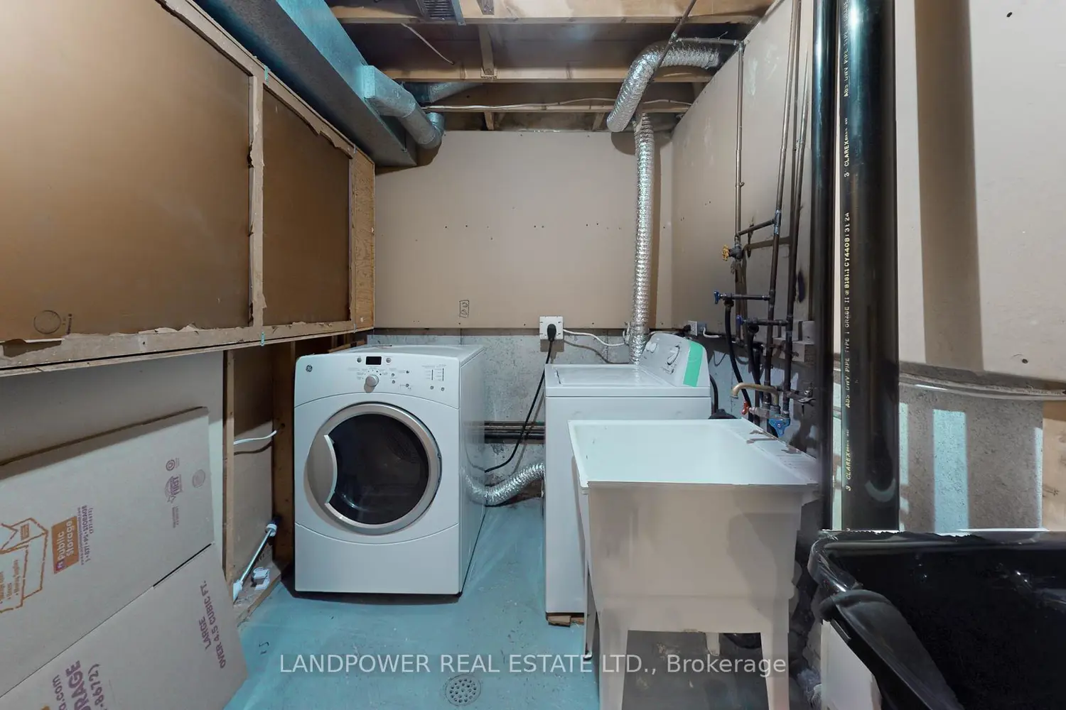 Additional image 17 of 10 Cardwell Avenue 64