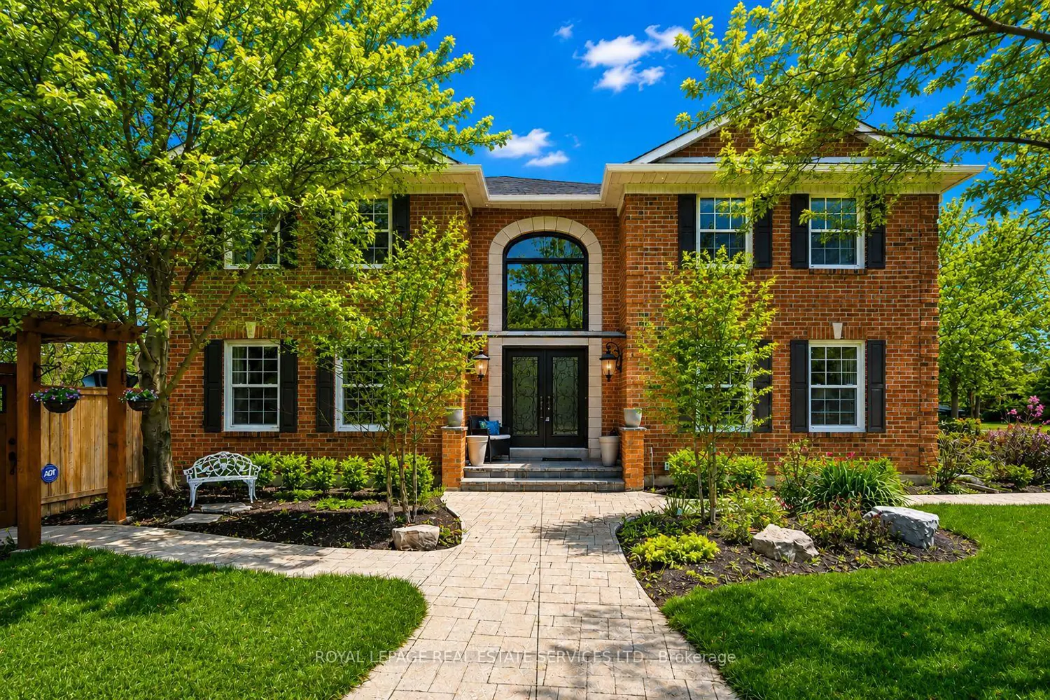 1256 Fieldcrest Lane