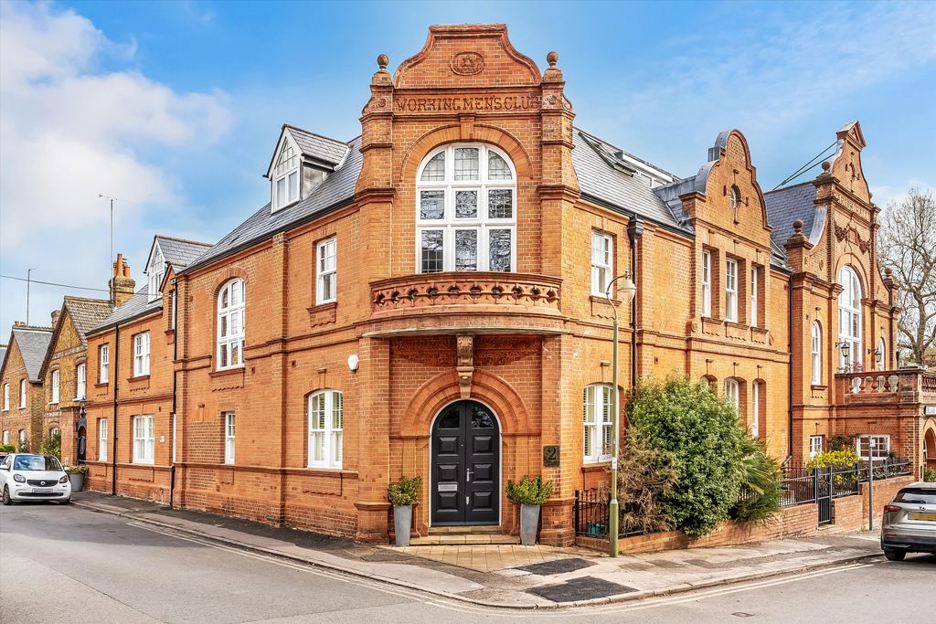 2 bed flat for saleThe Bellairs Apartments, Millmead Terrace, Guildford, Surrey GU2