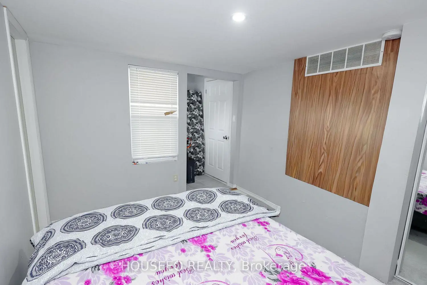 Additional image 7 of 6294 Ash Street