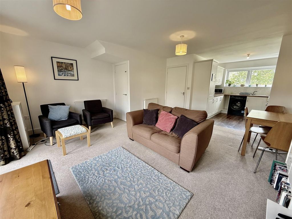 Additional image 4 of 4 bed town house for saleAsh Street, Gateshead NE8