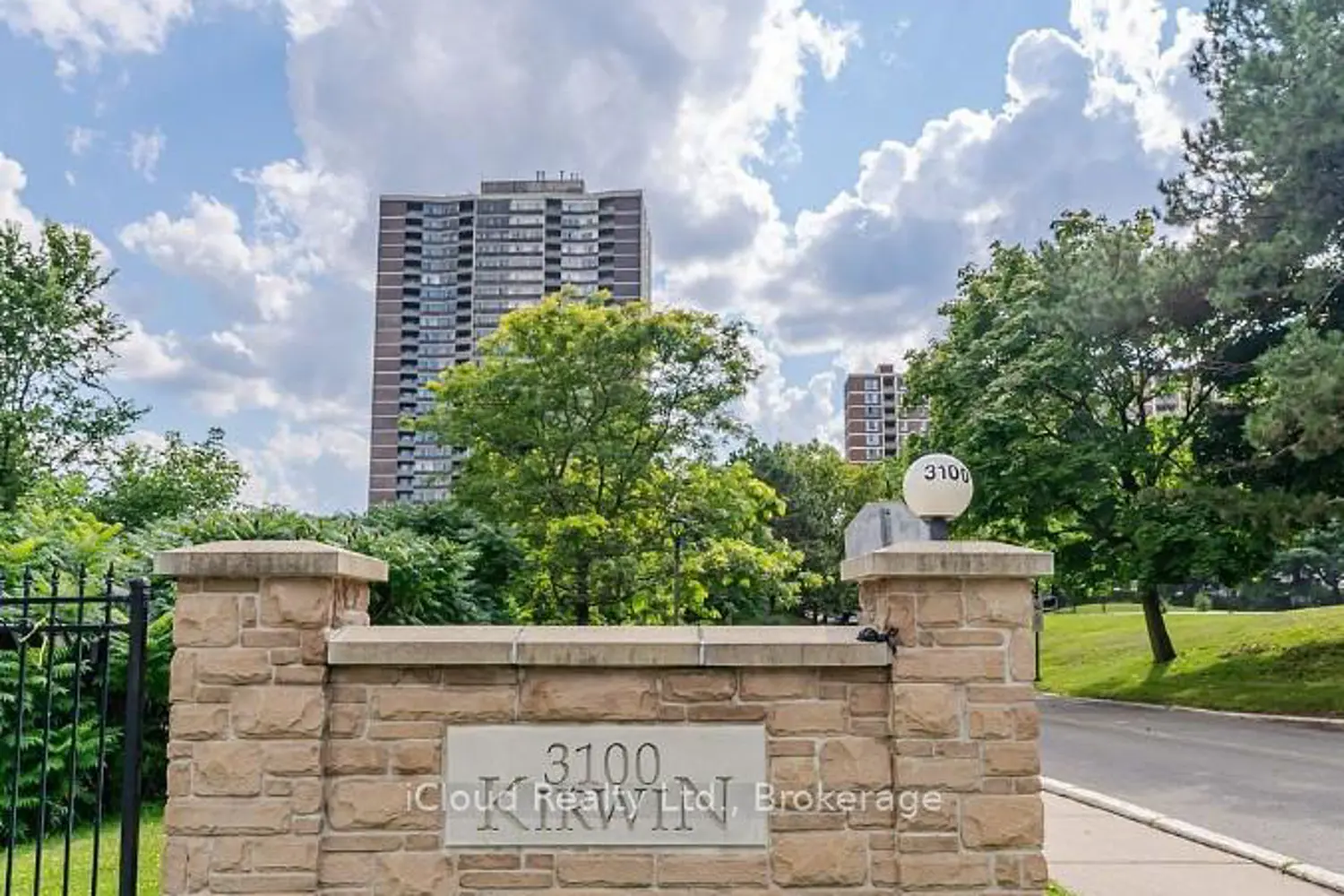 3100 Kirwin Avenue 306 photo 3