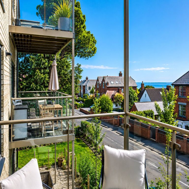 2 bed flat for saleRolle Gardens, Exmouth, Devon EX8 photo 3