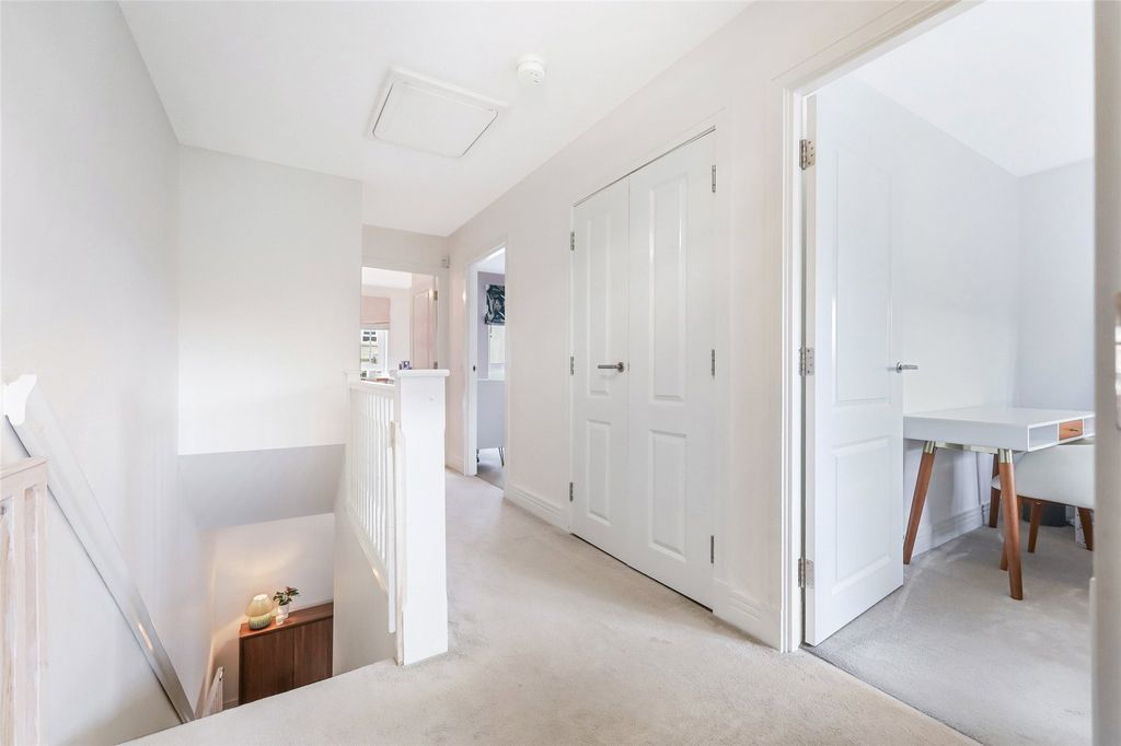 Additional image 16 of 3 bed semi-detached house for saleAuchneagh Gardens, Greenock, Inverclyde PA16