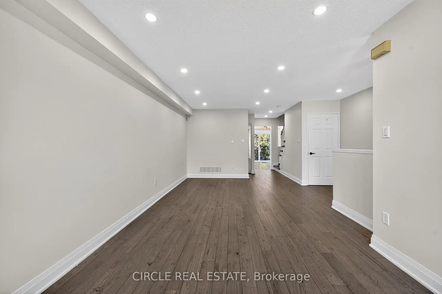 4950 Albina Way 4 photo 4
