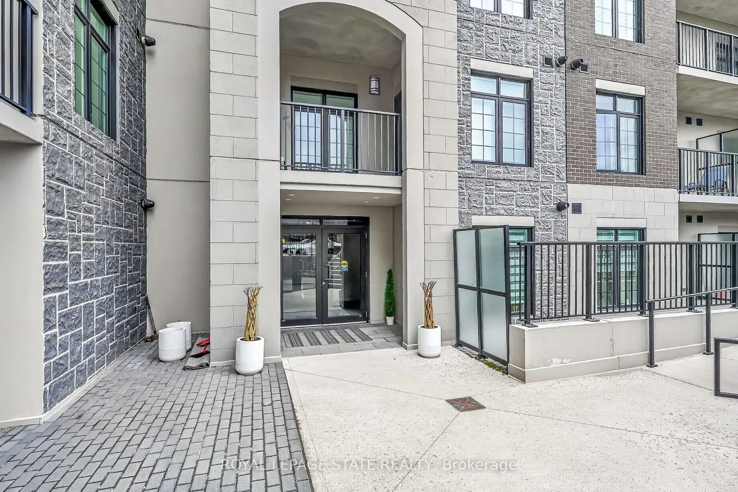 153 Wilson Street 310 photo 2