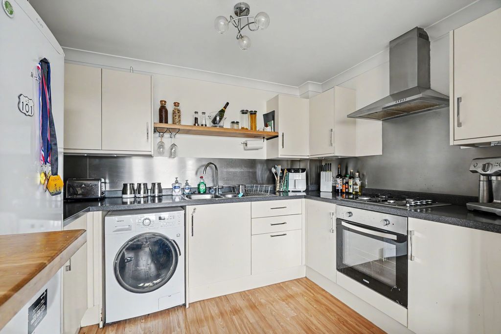 Additional image 2 of 2 bed flat for saleDock Road, Chatham ME4
