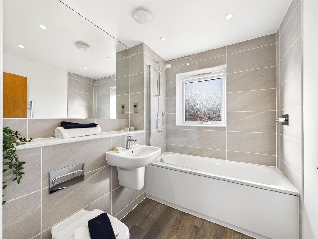 Additional image 13 of 4 bed detached house for salePlot 17, Laureate Fields, Ferry Road, Felixstowe, Suffolk IP11