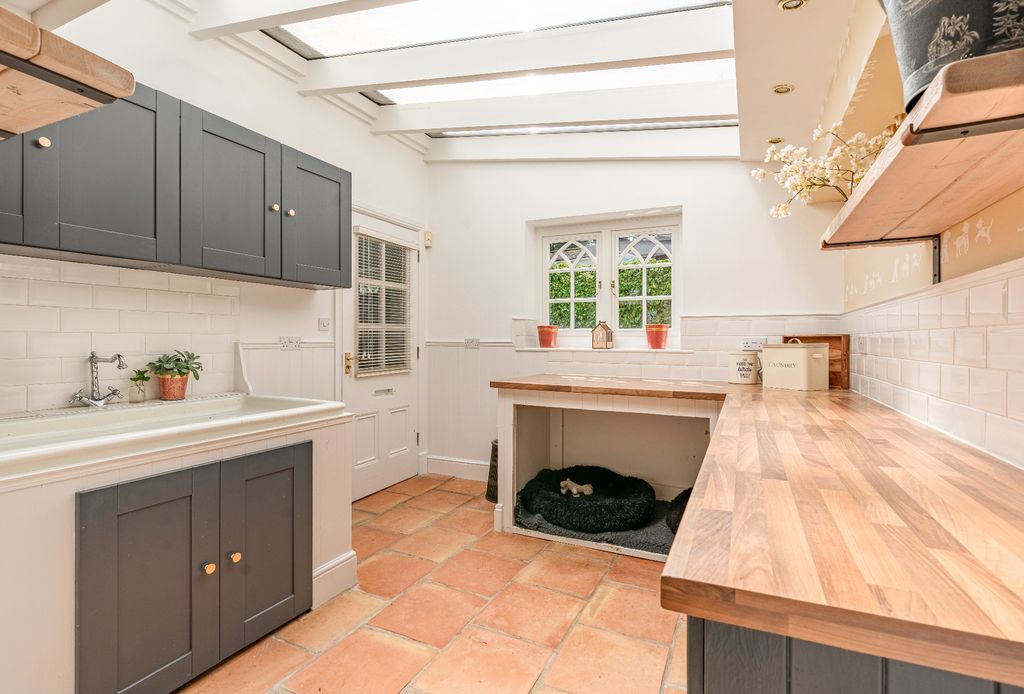 Additional image 20 of 6 bed detached house for saleHollies Drive, Mucklow Hill, Halesowen B62