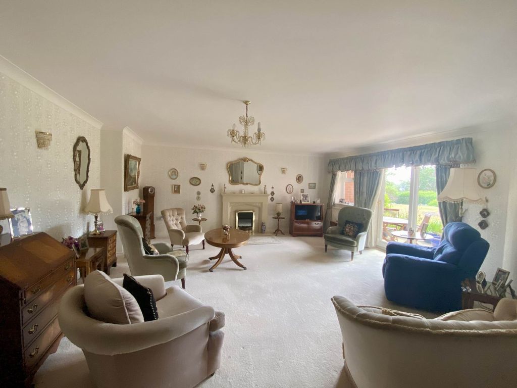Additional image 2 of 3 bed flat for saleDouglas Avenue, Exmouth EX8
