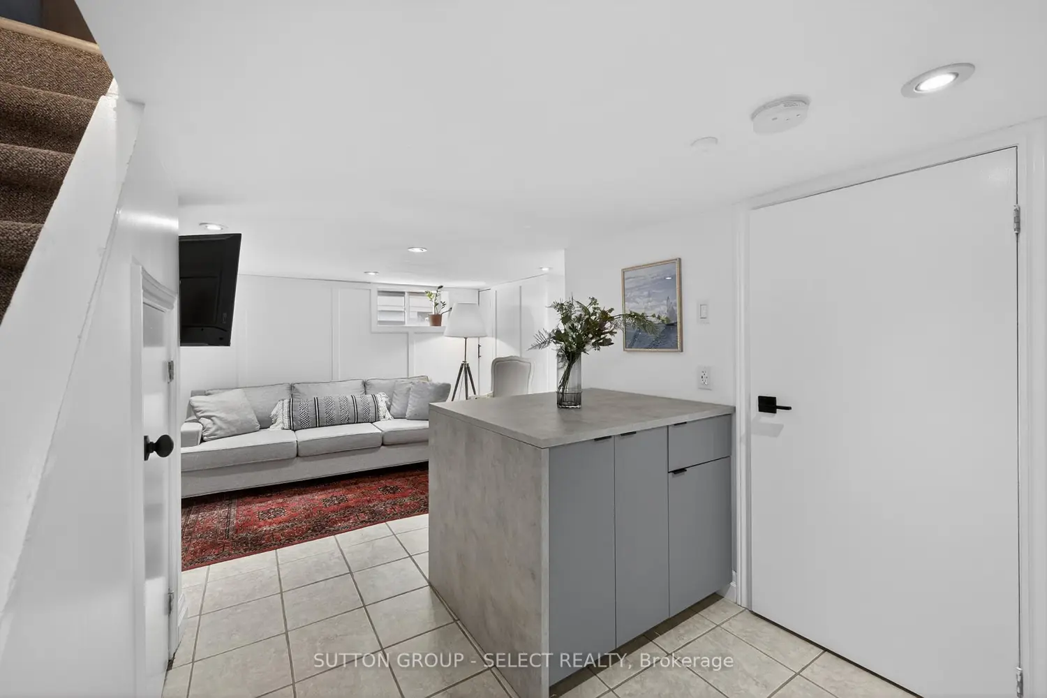 48 Barker Street photo 4