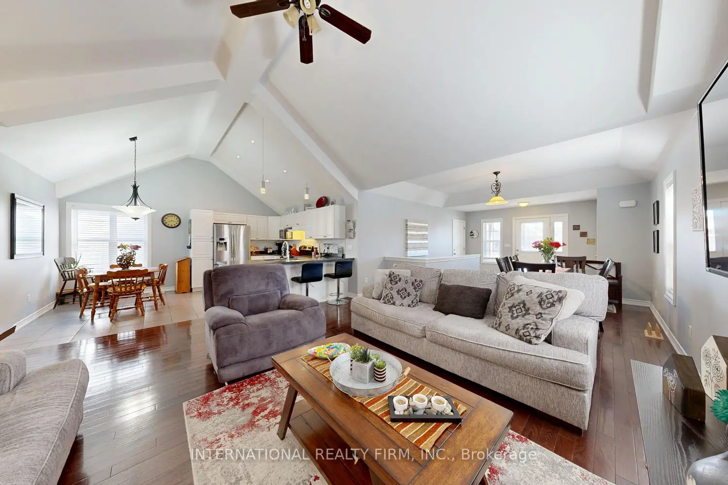 Additional image 6 of 438 Stirling Way