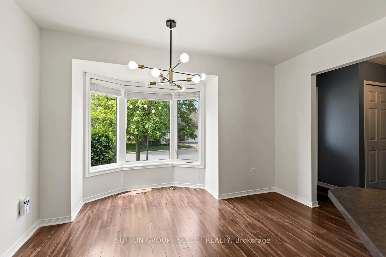 20 Kernohan Parkway 16 photo 4