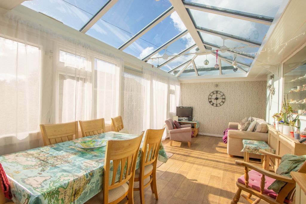 Additional image 6 of 4 bed detached bungalow for saleQueens Road, Fakenham NR21