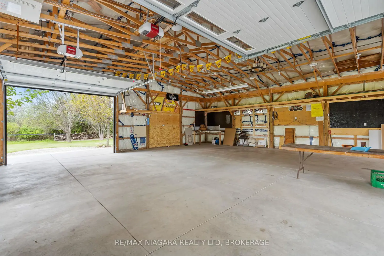 Additional image 8 of 11660 Belleview Beach Road