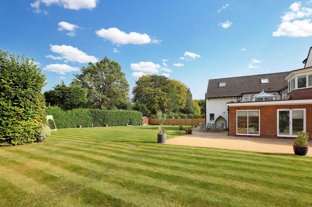 Additional image 3 of 7 bed detached house for saleVicarage Way, Gerrards Cross, Buckinghamshire SL9