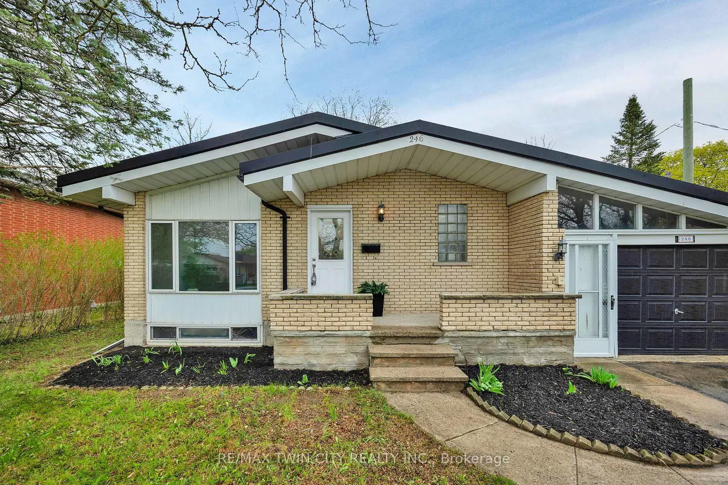 246 Hillcrest Road