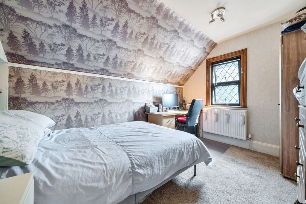 Additional image 11 of 4 bed detached house for saleLennox Road, Gravesend DA11