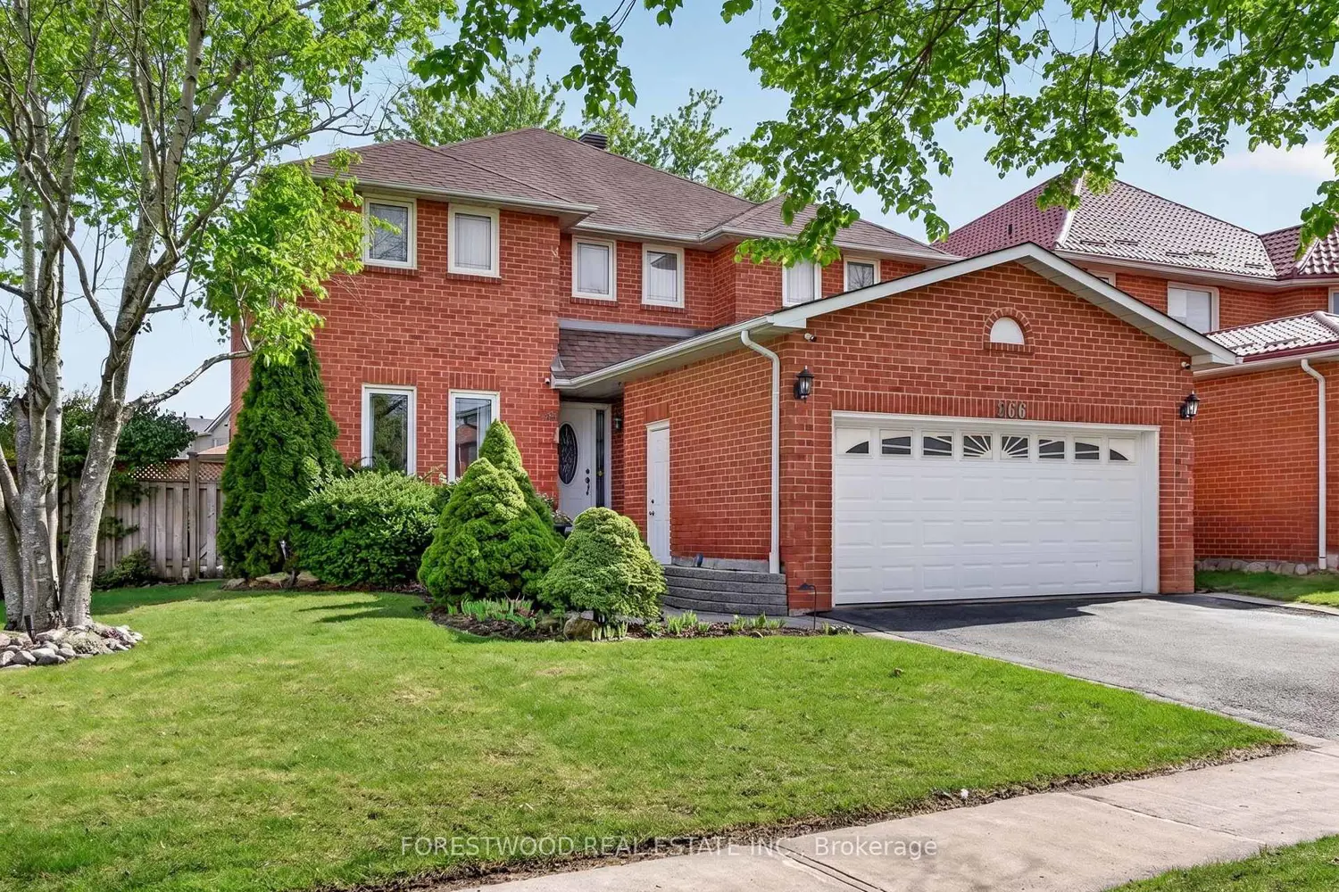 566 Huntington Ridge Drive
