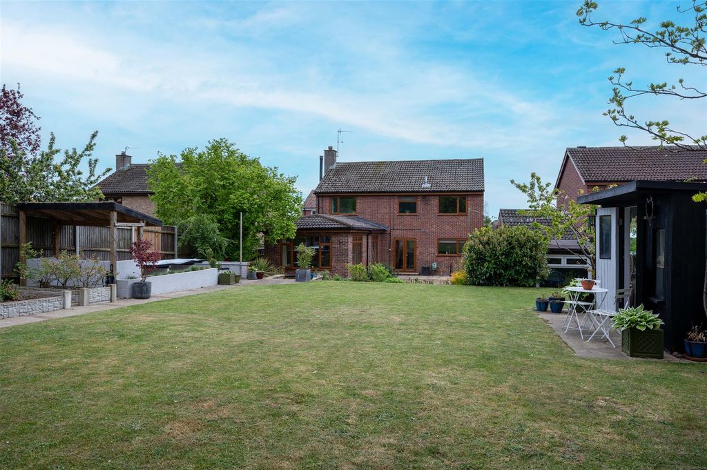 Additional image 24 of 4 bed detached house for saleClydesdale Rise, Bradwell, Great Yarmouth NR31