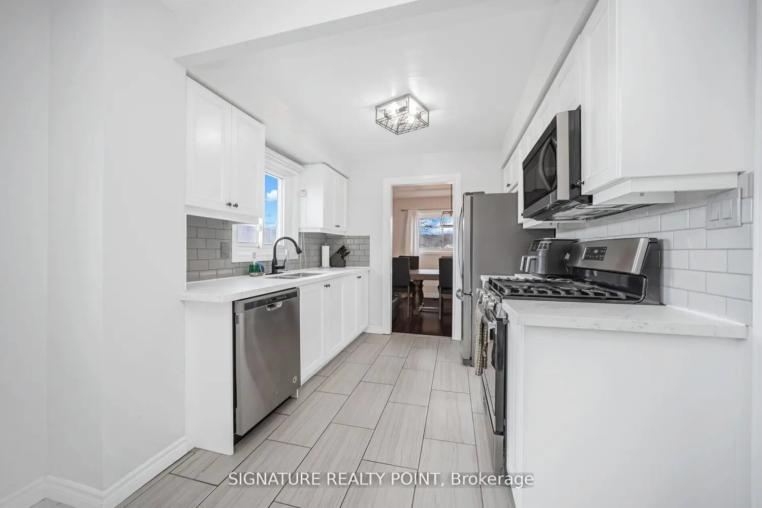 222 Simmons Boulevard photo 3