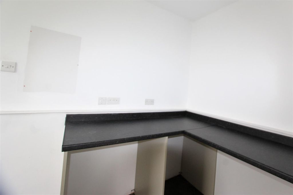 Additional image 10 of 3 bed semi-detached house for saleStuart Road, Gillingham ME7
