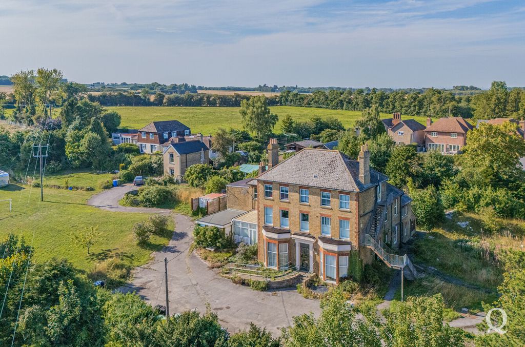 Land for saleChequers Hill, Doddington, Sittingbourne, Kent ME9