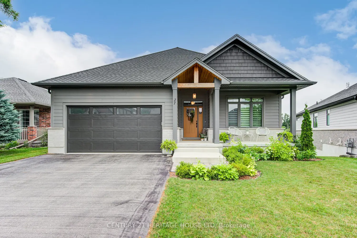 27 Ridgewood Crescent