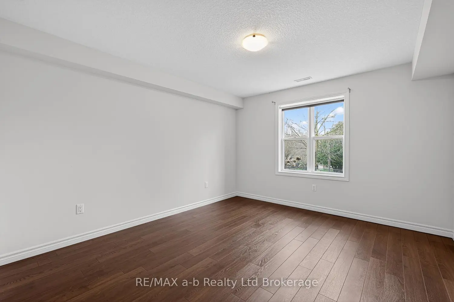 Additional image 16 of 111 King Street East, Unit 14 Street