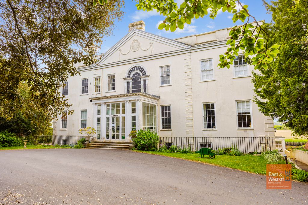 Additional image 16 of 5 bed flat for saleThe Retreat Drive, Topsham, Exeter EX3
