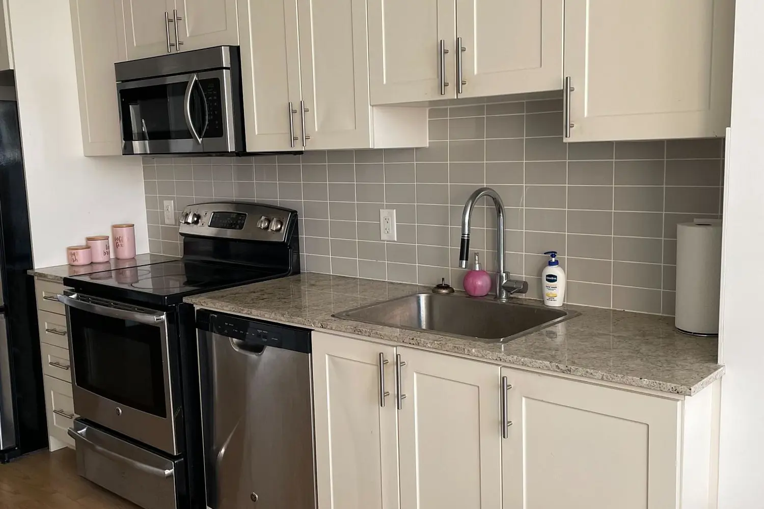 Additional image 9 of 7161 Yonge Street 322