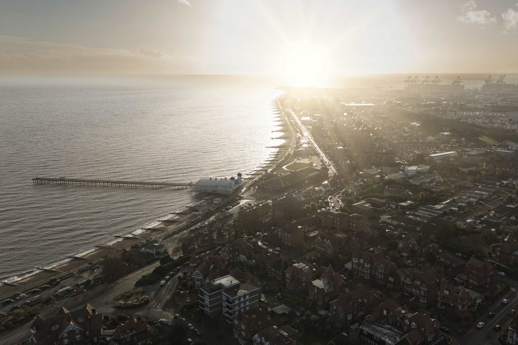 Additional image 23 of 2 bed flat for saleStanley Road, Felixstowe IP11