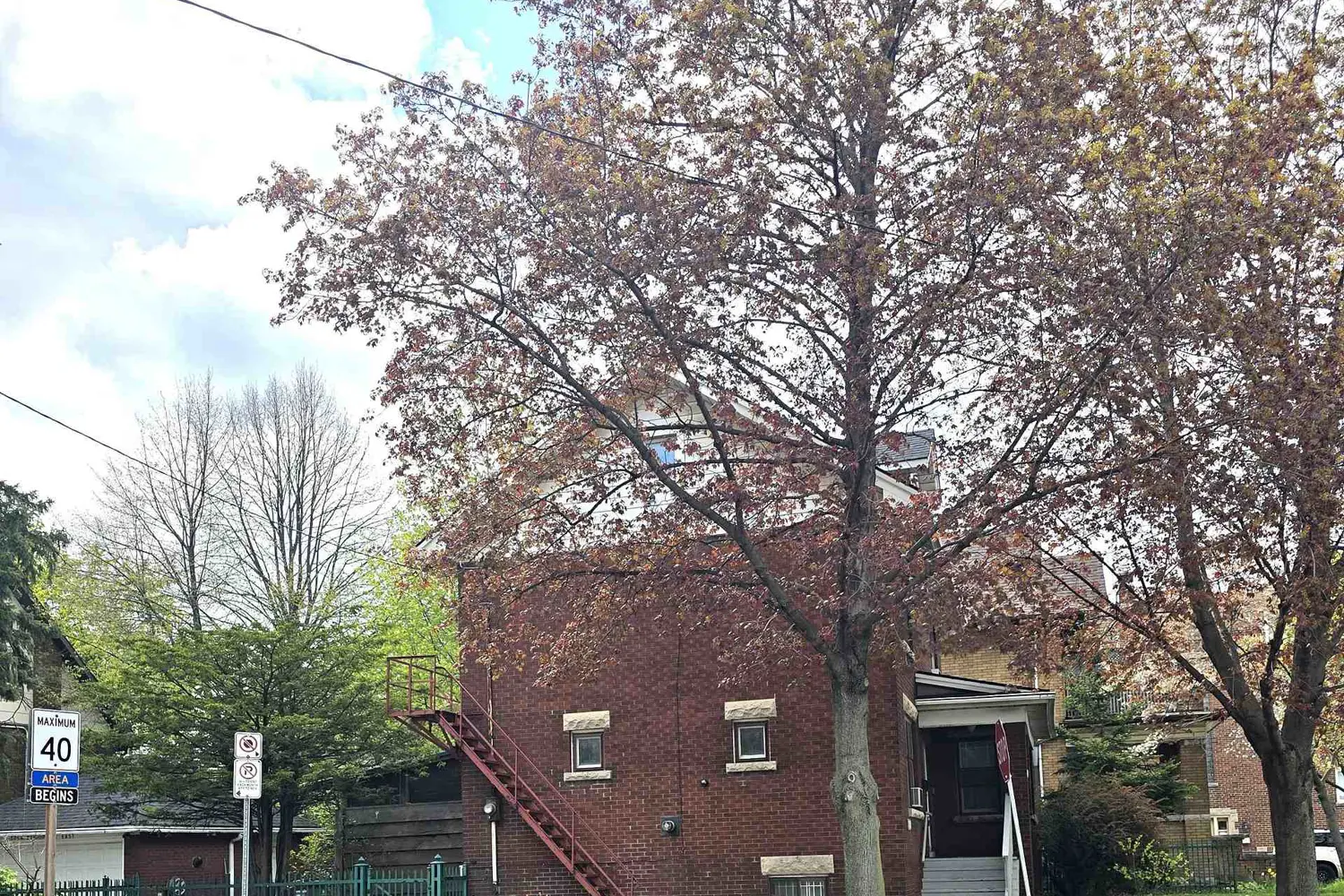 1088 King Street photo 2