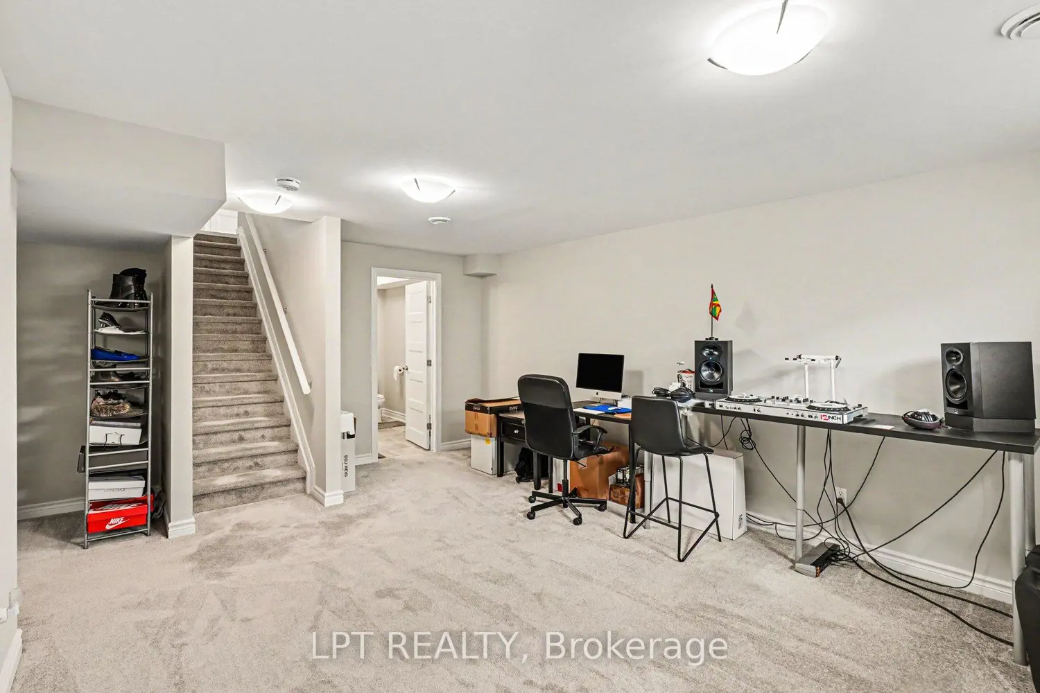 Additional image 16 of 34 Morgan Clouthier Way