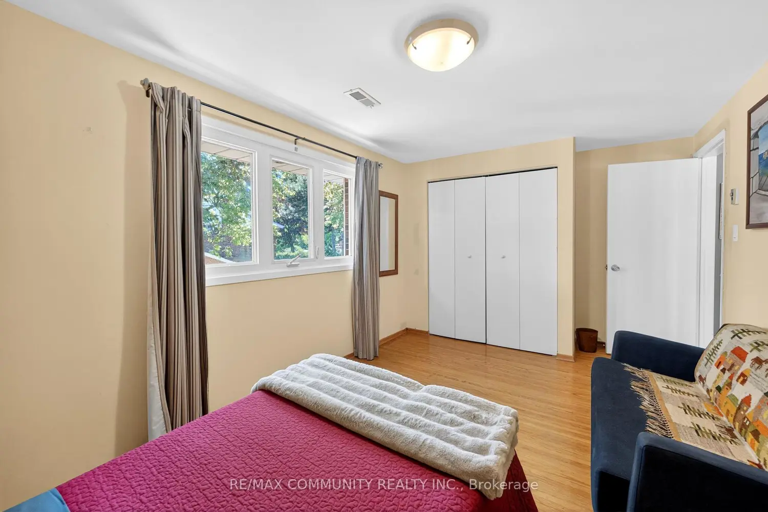 Additional image 9 of 588 Huntingwood Drive